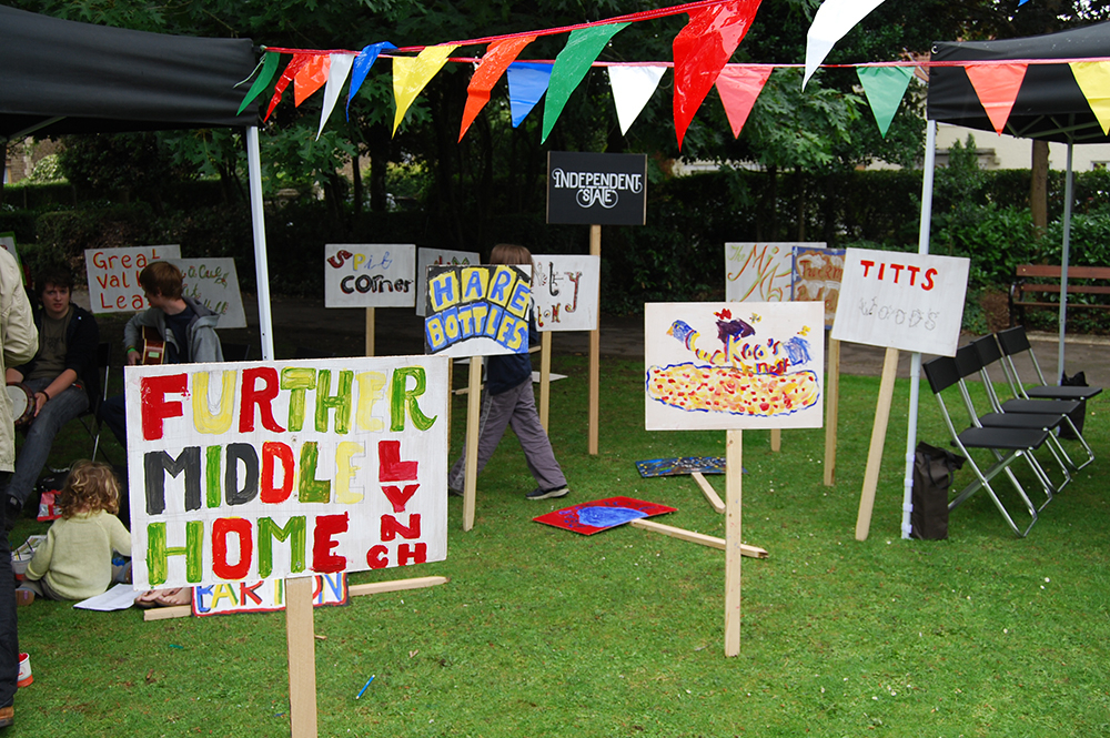 Bob and Roberta Smith. The Bob and Roberta Smith Field Recordings of Frome, 2009